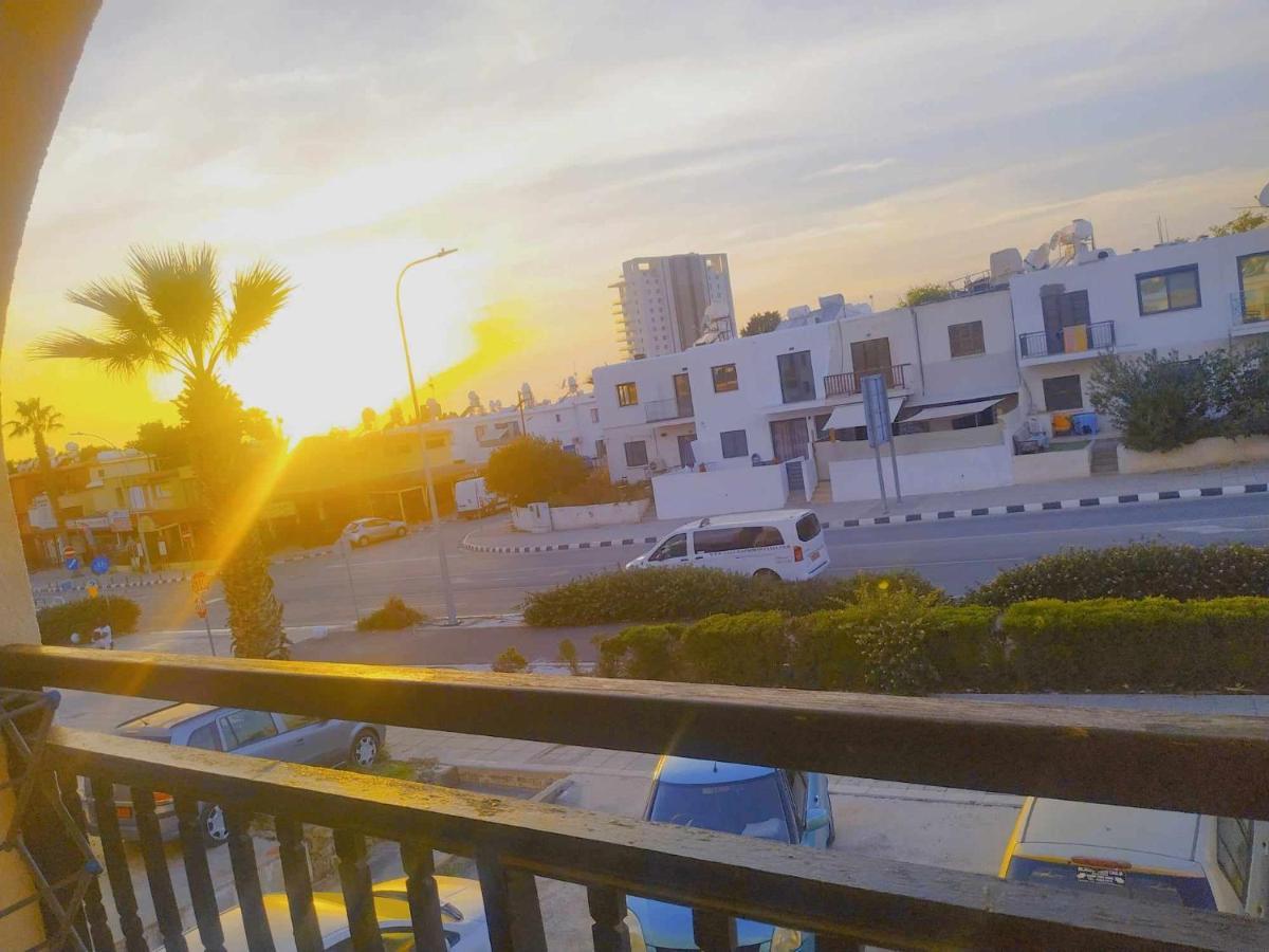 Kato Paphos Apt 400M To The Beach Buitenkant foto