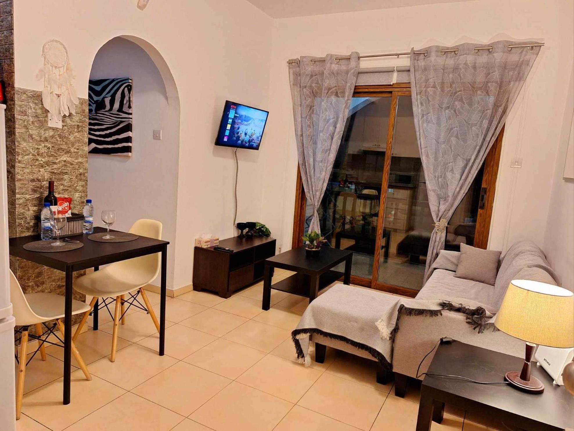 Kato Paphos Apt 400M To The Beach Buitenkant foto